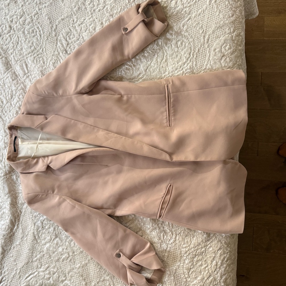 Elegant Women's Tan Blazer